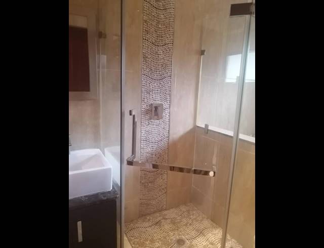 1 BEDROOM PROPERTY TO RENT IN RASLOUW